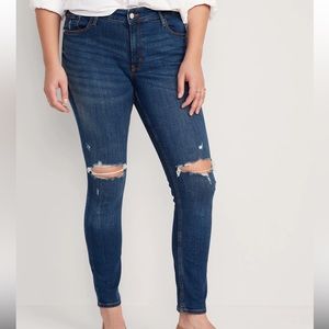 Old Navy Rockstar super skinny long distressed denim jeans